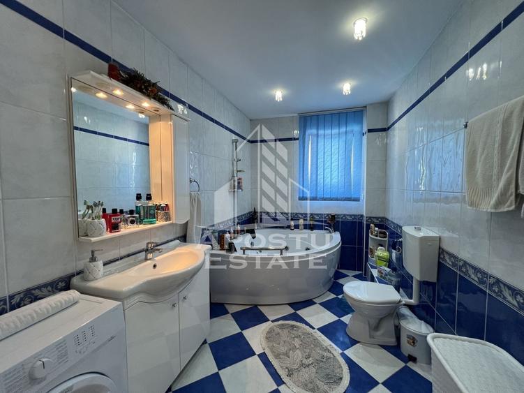Casă individuală cu 5 camere cu Piscina în Fratelia