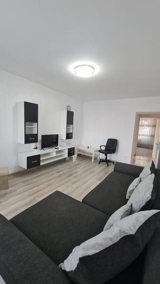 Apartament cu 3 camere decomandat în Pantelimon