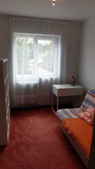 Apartament cu 3 camere semidecomandat în Mănăștur