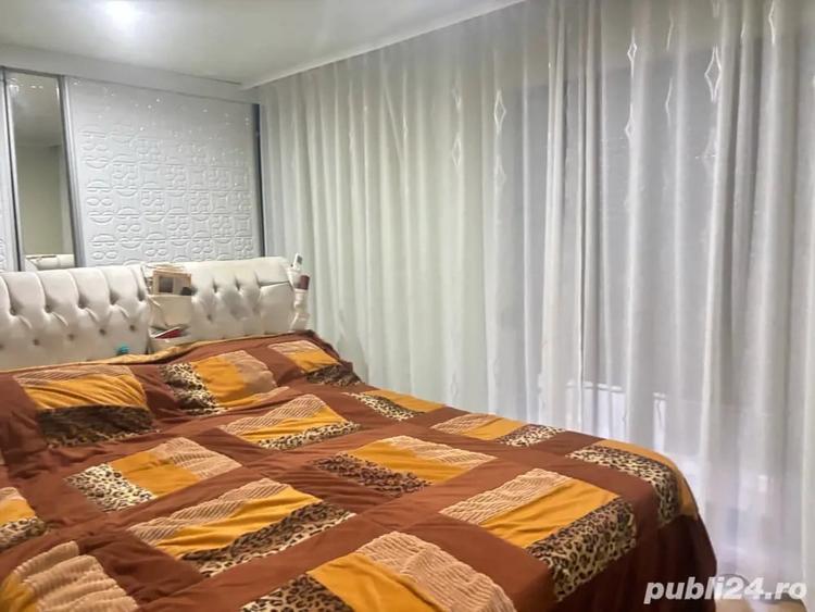 Casă cu 5 camere în Ronaț