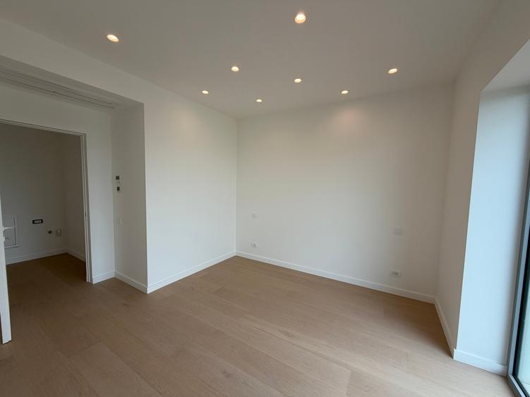 Apartament cu 2 camere decomandat în Aviației