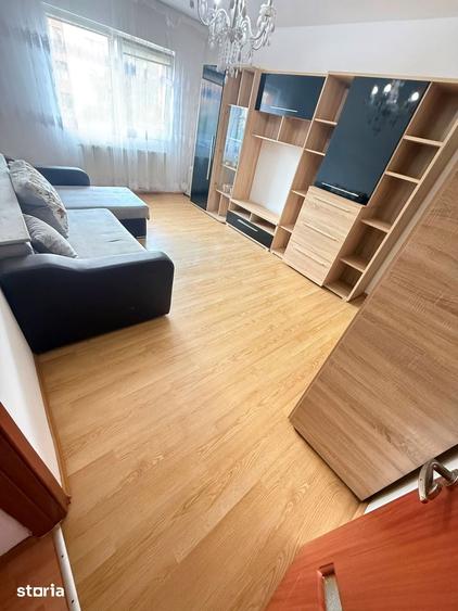 Apartament cu 2 camere în Triaj