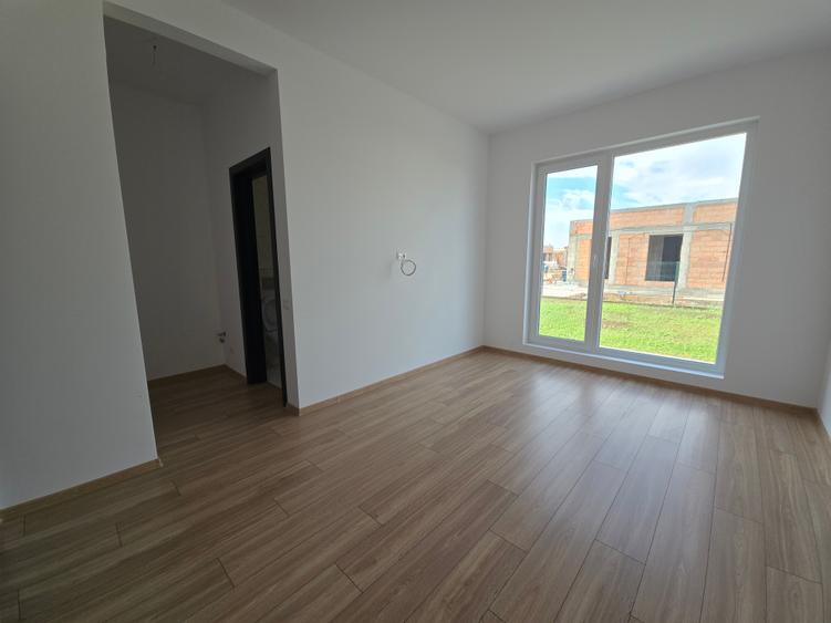 Casă individuală cu 3 camere cu Teren 375 Mp în Berceni