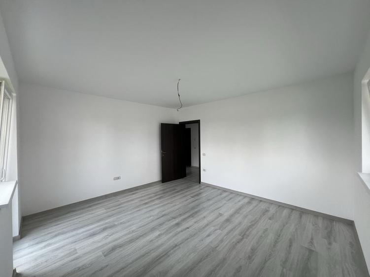 Proprietar vand garsoniera decomandata 40 mp util si parcare - 7