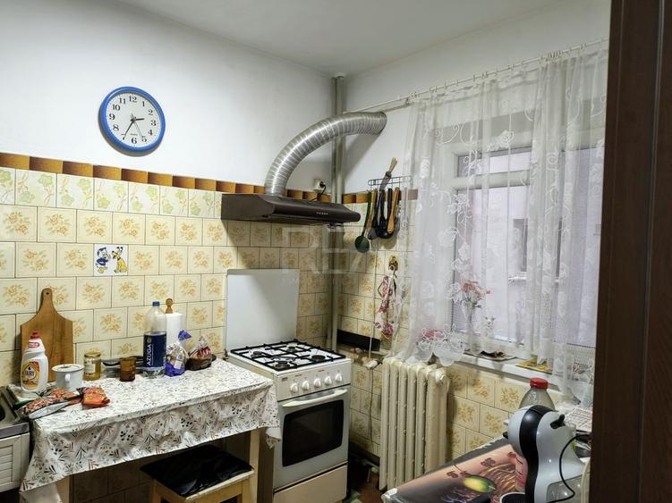 Apartament cu 3 camere decomandat, mobilat în Drumul Taberei
