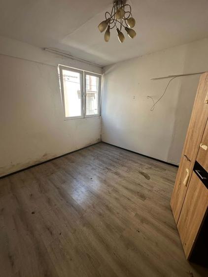 Garsonieră decomandată în Jilava