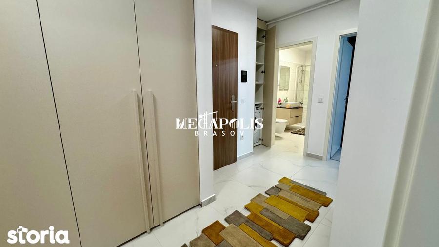 Apartament cu 2 camere decomandat în Tractorul