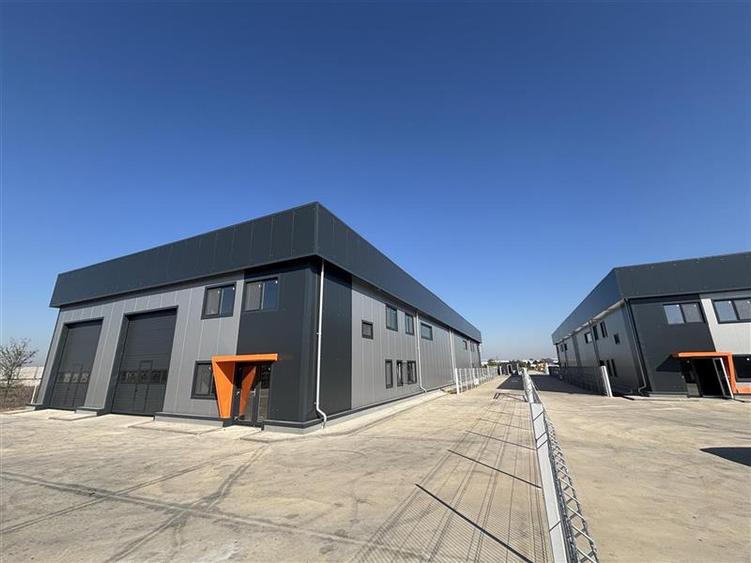 Spațiu industrial, de 1,000 mp, în Central