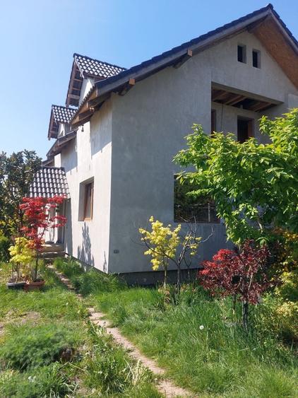 Casă cu 4 camere în Ghiroda