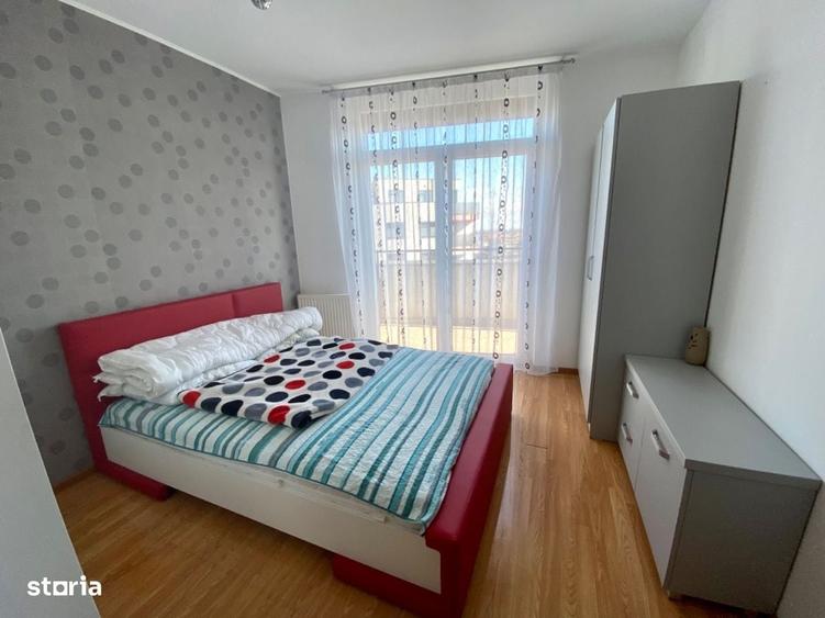 Apartament cu 3 camere semidecomandat în Central