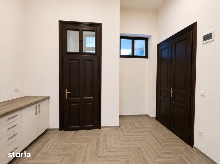 Spațiu comercial, de 50 mp, în Central