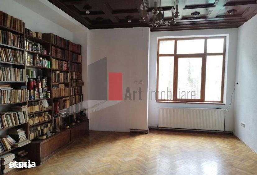 Apartament cu 3 camere în Moșilor