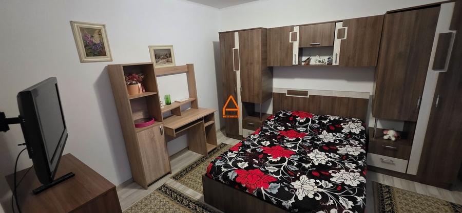 Apartament cu 2 camere nedecomandat în Podu Roș