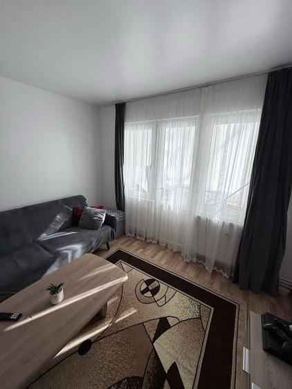 Apartament cu 2 camere semidecomandat în George Enescu