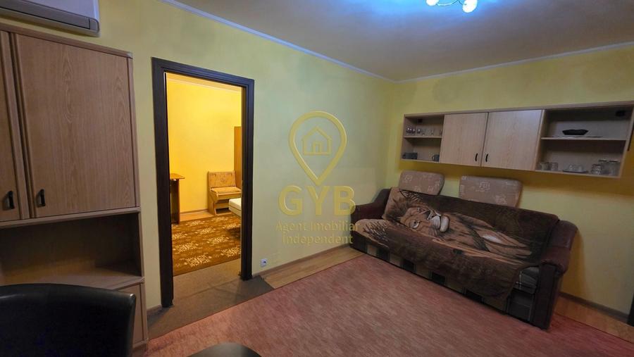 Apartament cu 2 camere semidecomandat, mobilat în Valenta