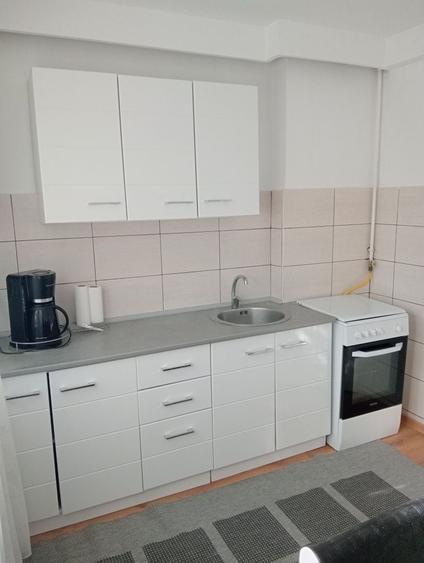 Apartament cu 2 camere semidecomandat în Exterior Vest
