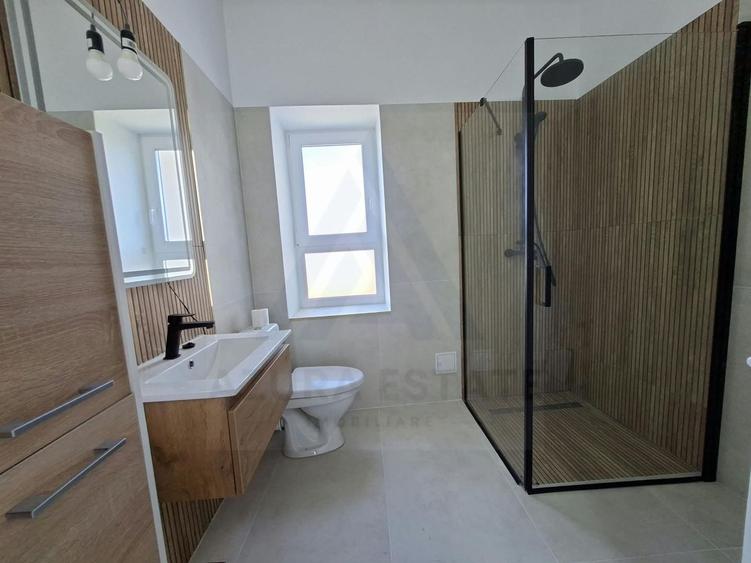 Apartament cu 3 camere decomandat, mobilat în Trei Stejari