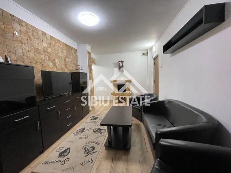Apartament cu 3 camere decomandat, mobilat în Central