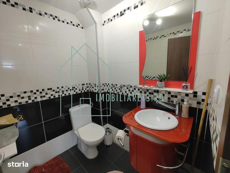 Apartament cu 3 camere decomandat în Petrești