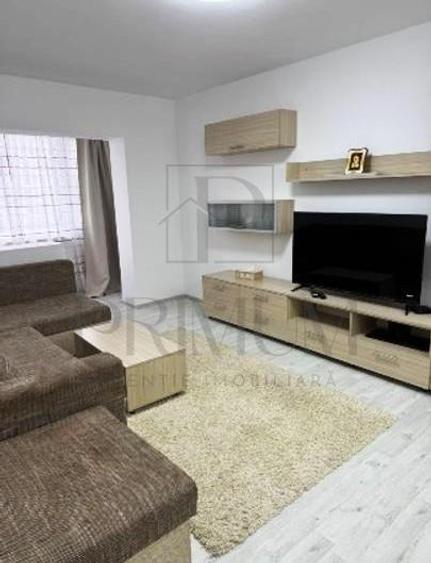 Apartament cu 4 camere decomandat, mobilat în Lipovei
