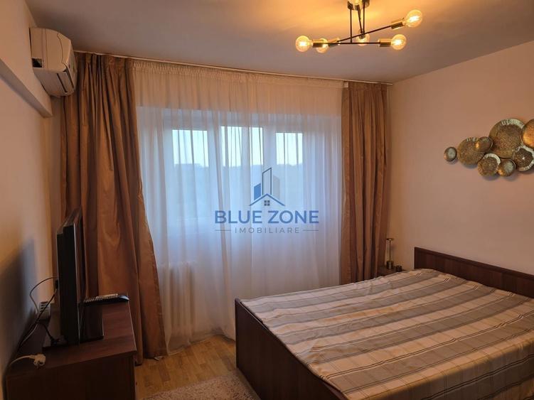 Apartament cu 3 camere semidecomandat în Tineretului