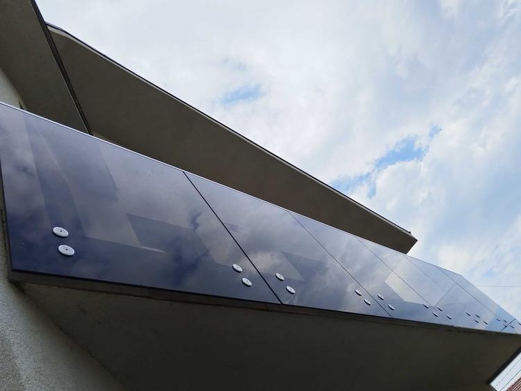 Casă cu 4 camere cu Teren 300 Mp în Tuzla