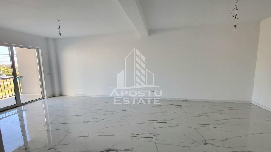 Apartament cu 3 camere decomandat în Dumbrăvița