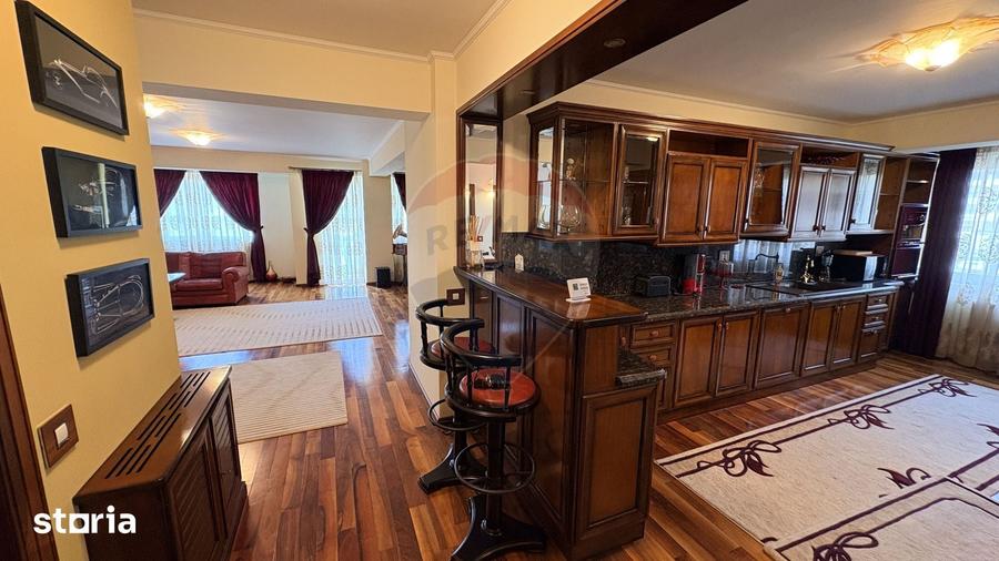 Apartament cu 3 camere în Central