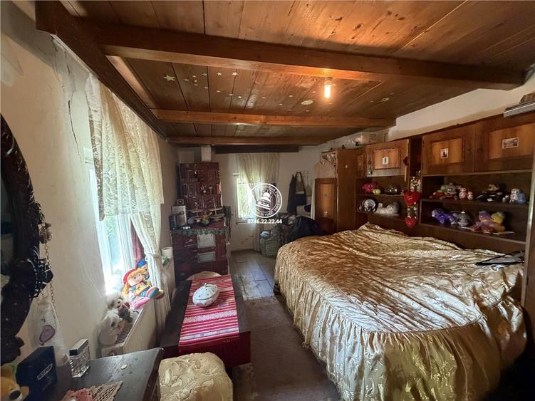 Casă cu 2 camere cu Teren 850 Mp în Vișani