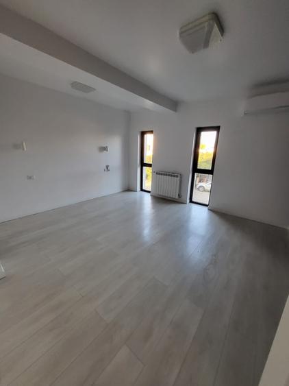 Casă individuală cu 4 camere cu Teren 379 Mp în Balotești