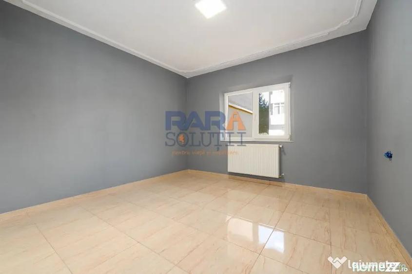 Spațiu comercial, de 60 mp, în Central