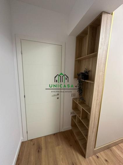 Apartament cu 2 camere decomandat, mobilat în Central