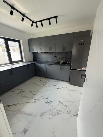 Duplex cu 4 camere cu Teren 195 Mp în Năvodari