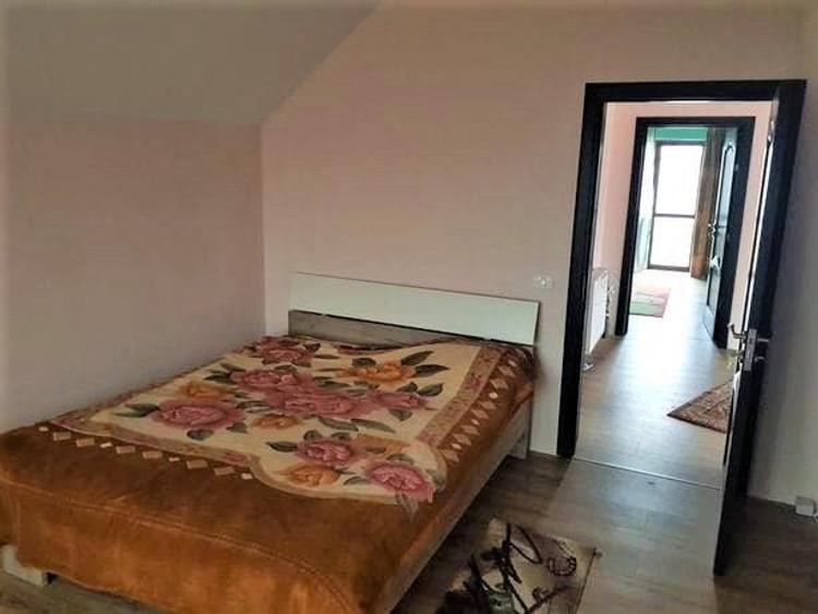 Casă individuală cu 6 camere cu Canalizare în Hărman
