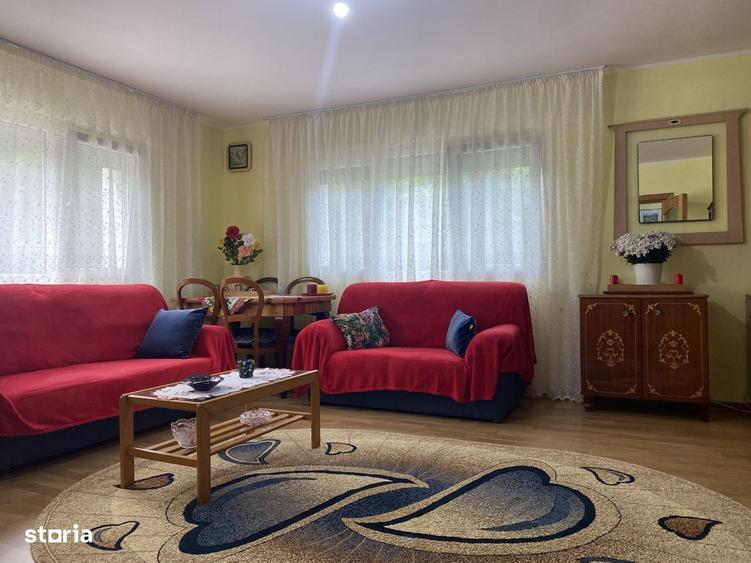Casă cu 4 camere decomandat cu Teren 596 Mp în Central