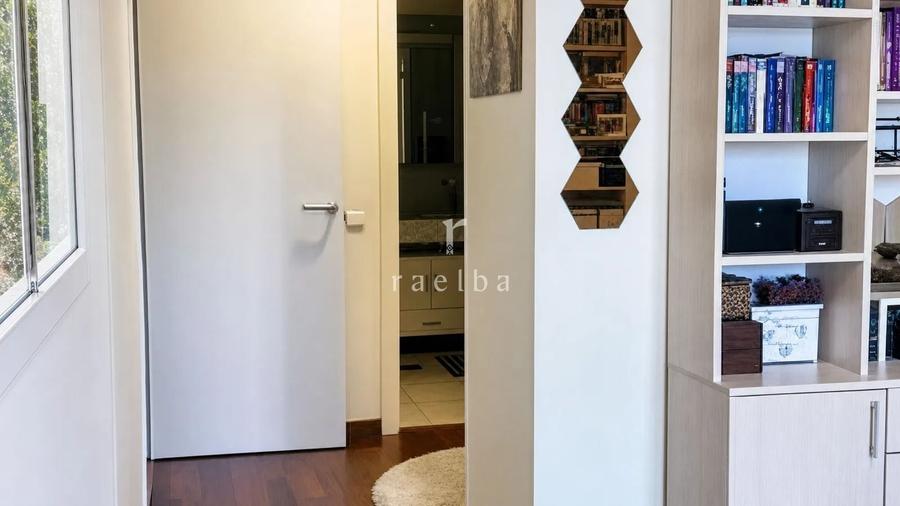 Apartament cu 5 camere decomandat, mobilat în Basarabia