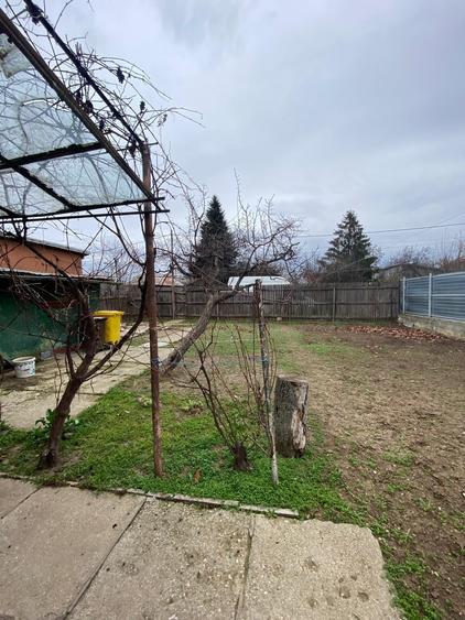 Casă cu 3 camere cu Teren 375 Mp în Prelungirea Ghencea