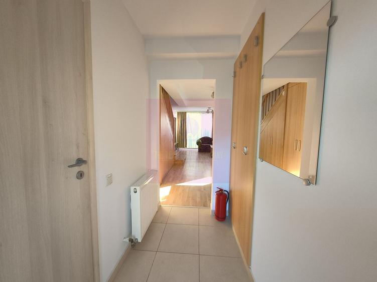 Casă individuală cu 4 camere cu Canalizare în Prelungirea Ghencea