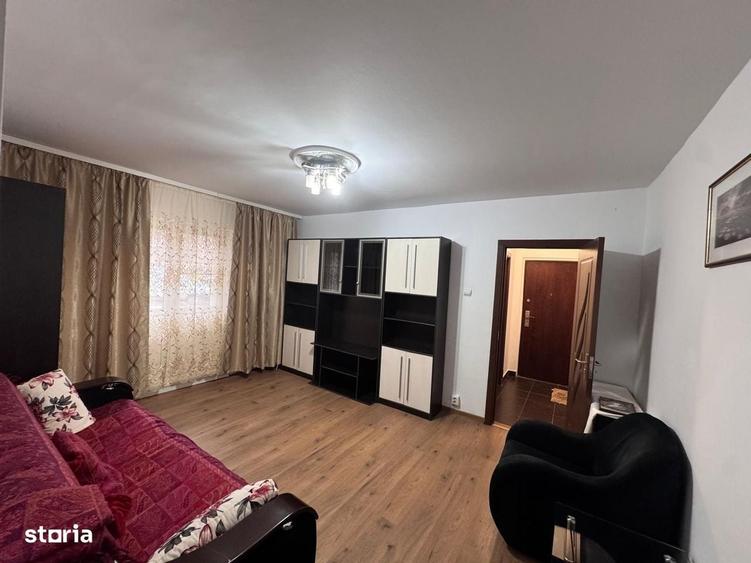 Apartament cu 3 camere în Baza 3