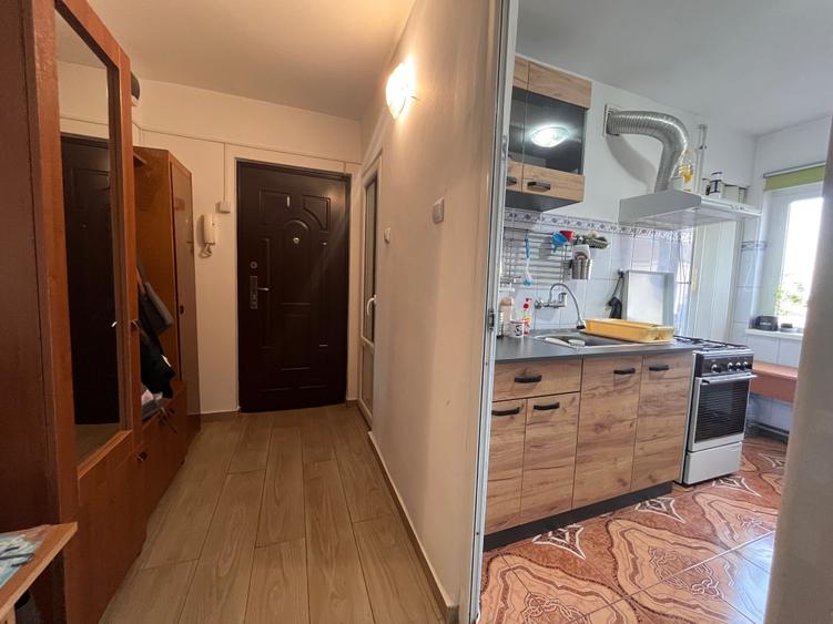 Apartament cu 2 camere semidecomandat în Bucovina