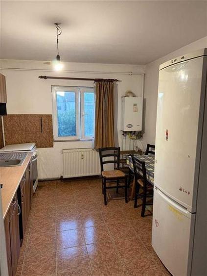 Apartament cu 2 camere semidecomandat, mobilat în Girocului