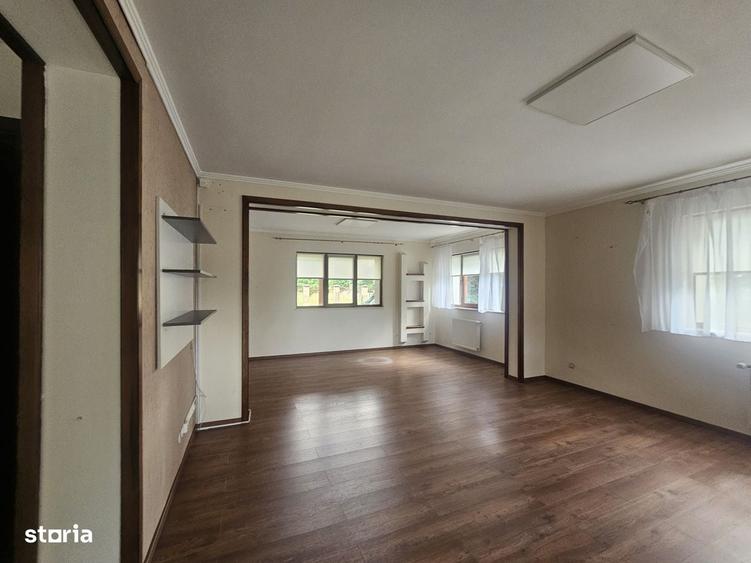 Casă cu 4 camere în Valea Lupului