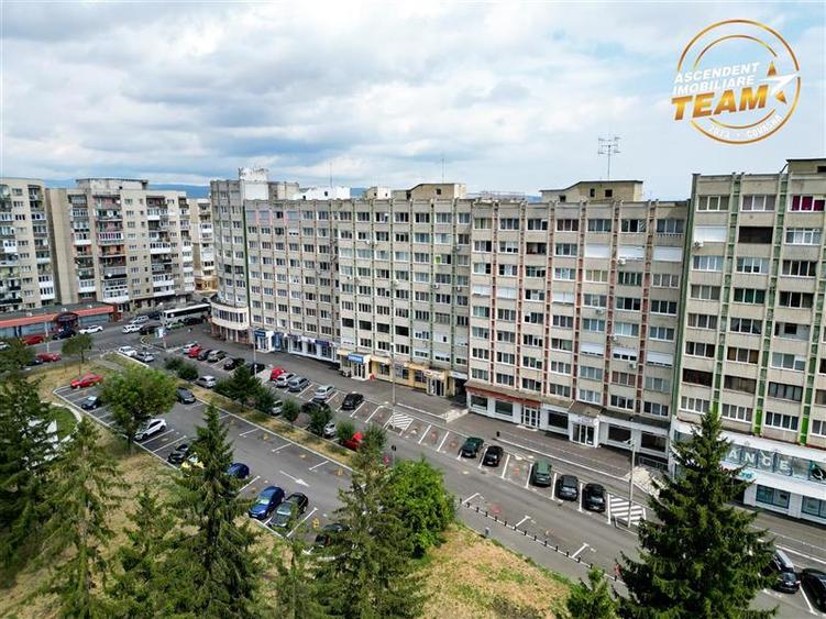 Spațiu comercial, de 128 mp, în Gării