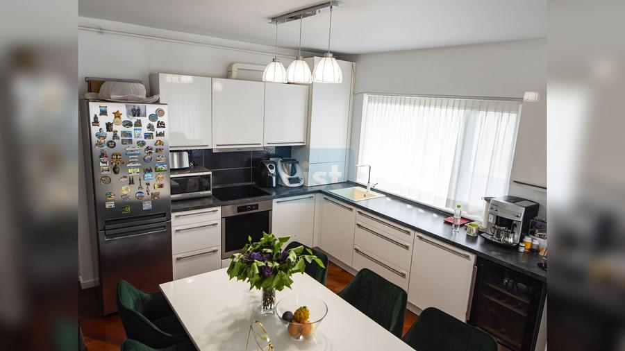 Apartament cu 2 camere semidecomandat, mobilat în Borhanci