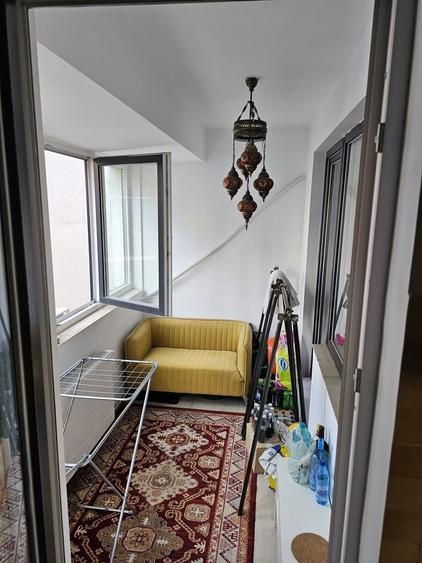 Apartament cu 2 camere decomandat, mobilat în Decebal