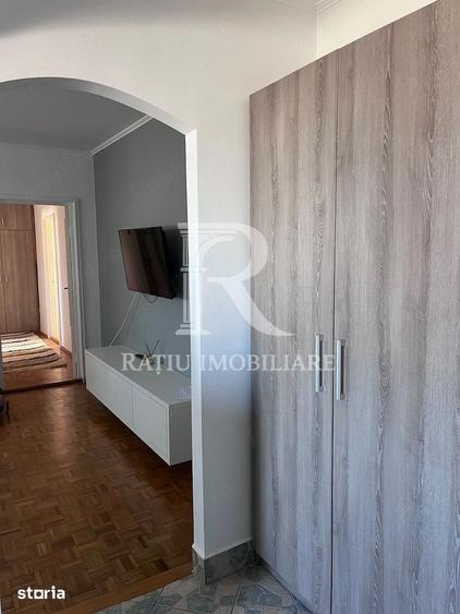 Apartament cu 3 camere în Cantemir