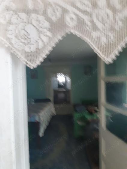 Casă cu 5 camere cu Teren 2700 Mp în Ineu