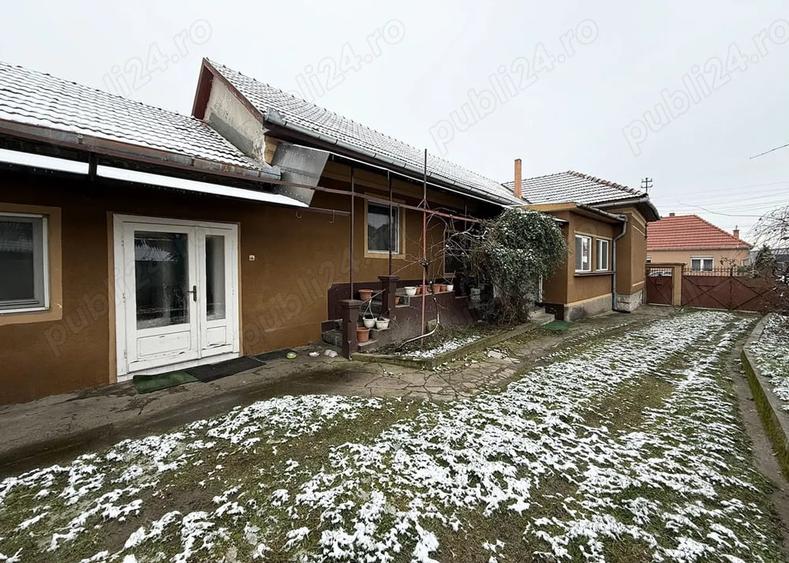 Casă cu 3 camere în Urvind