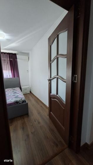 Apartament cu 3 camere decomandat în Găvana