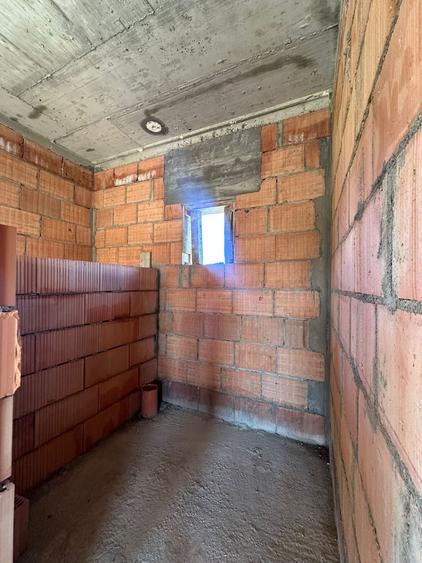 Casă cu 4 camere cu Teren 351 Mp în Hărman
